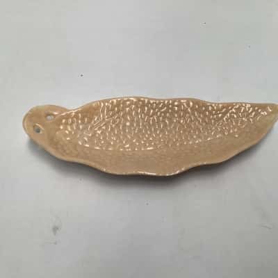  Gambit ware  -  Decorative "Banksia"  Ceramique Leaf bowl yellow