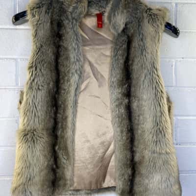  Womens  Vest Size 12 Brown 