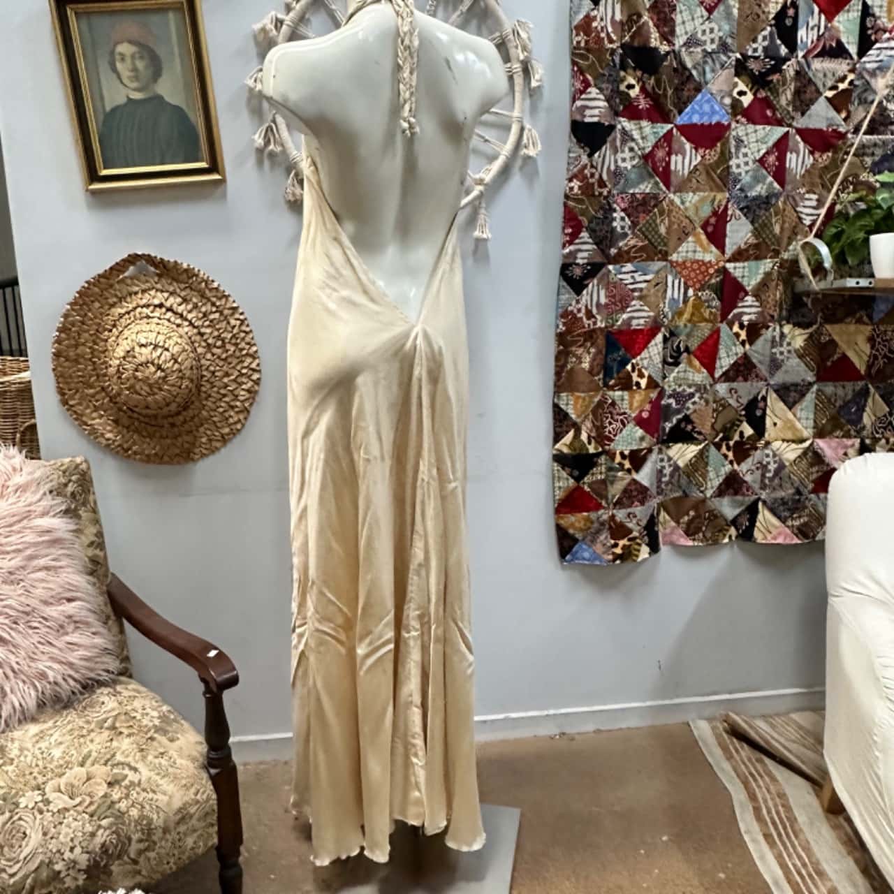 lisa brown silk dress Homelegance Quinby Light Brown Dresser