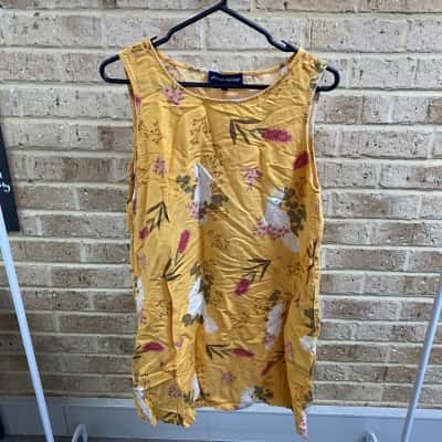 Princess Highway Womens  mustard-colored shift dress featuring a distinctive print of Australian flora and fauna Size 14 