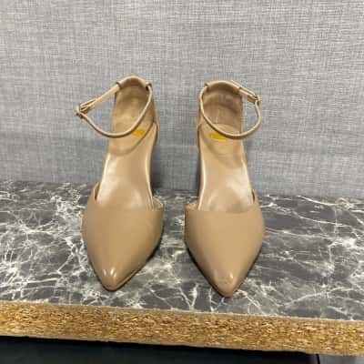 Bared  Womens  Size 36 Heels Brown 