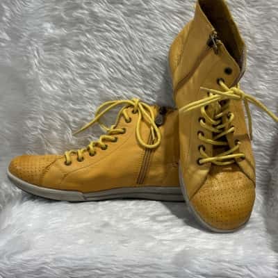 Colorado Womens Size 9 Boots Yellow 