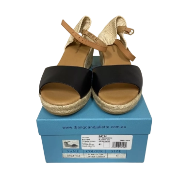 BNIB Django & Juliette  Womens  Size 41 Sandals Beige / Black  