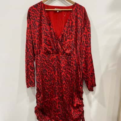 Wayne Cooper Womens  Size 16 Long Sleeve Dress Black  / Pattern / Red 