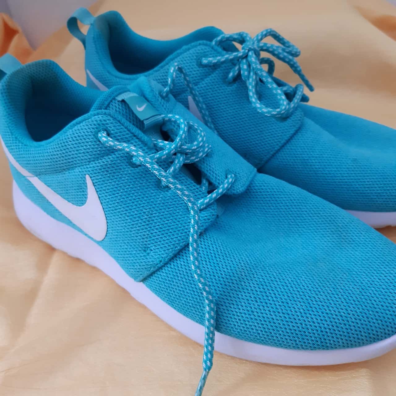 nike womens size 8.5