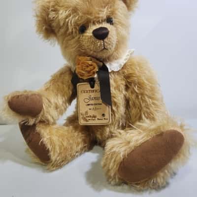 Robin Rive "Janie" Bear - EXCELLENT CONDITION 