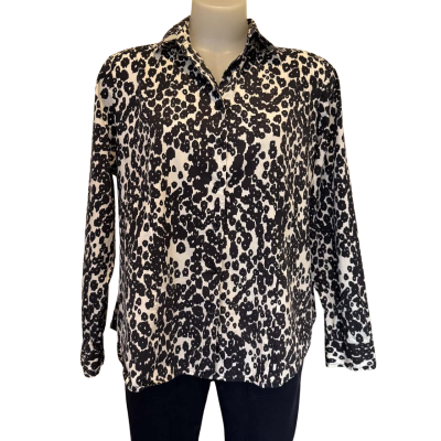 Perri Cutten. Black and White Shirt.   Size 16 
