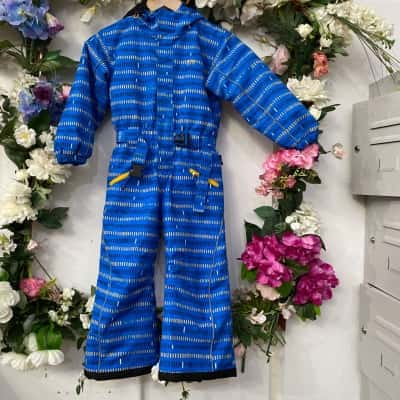 Kids  Size 6 Snow suit Blue / Pattern 