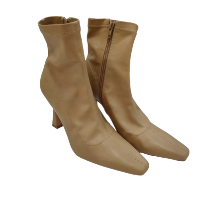 SPURR Womens Size 8 Boots / Heels Beige 