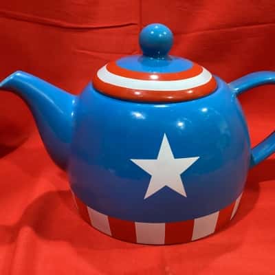 Marvel Captain America 36oz Ceramic Teapot