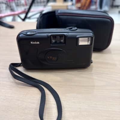 Kodak KB-10 35mm Film Camera Black Point and Shoot 