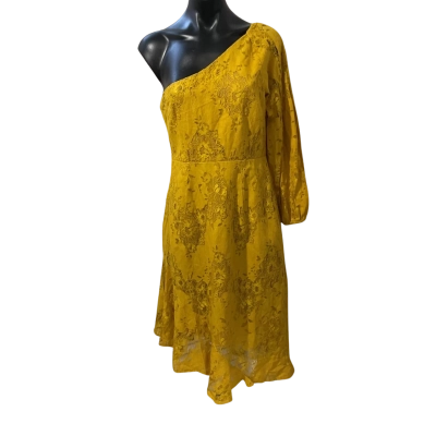 Spicy Sugar Womens  Size 8 Cocktail Dress Yellow 