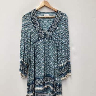 Tigerlily Womens  long sleeve  Size 6 Blue  Patterned smock dress