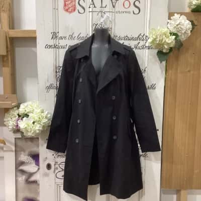 Jacqui-E Brand! AS NEW THE PERFECT OFFICE WEAR TRENCH COAT Womens  Size 12 Black  