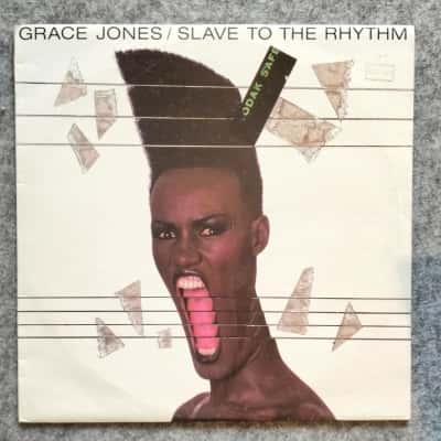 Grace Jones – Slave To The Rhythm. Label: Manhattan Records – MAN.240447, EMI – MAN.240447 Format: Vinyl, LP, Album Country: Australia Released: 1985 Genre: Electronic Style: Downtempo, Synth-pop
