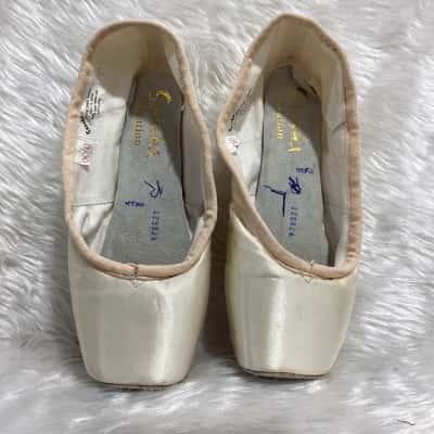  Kids Champagne ballet shoes