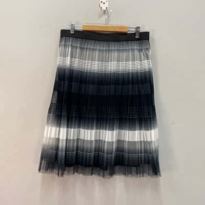 Liz Jordan Womens  Size L Pleated Skirt Black  / Grey / White 