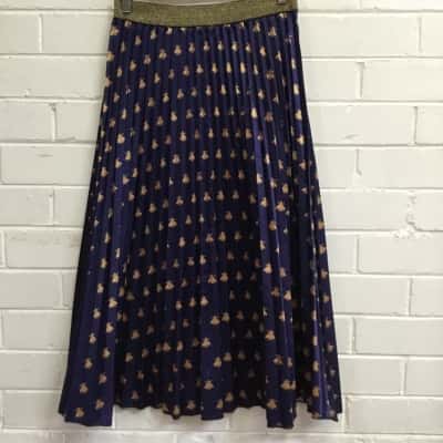  Womens FRANKIE’S MELBOURNE One Size Pleated Skirt Blue / Gold / Pattern 