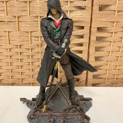 Assassin’s Creed Syndicate Collectable Statue Figurine Jacob Frye Ubicollectables 10” Action Figure Present Gift Father Boy Kids Christmas Birthday 