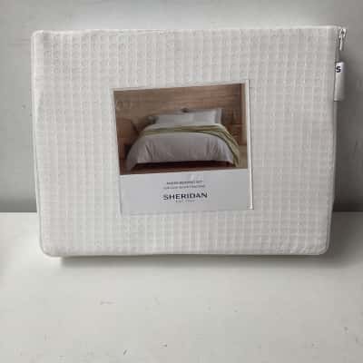 `NEW - SHERIDAN "Anden Bedding set" single white  quilt cover set with fitted sheet only and pillowcase
