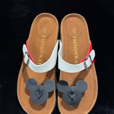  Womens  Size 39 Sandals Black  / Brown / Red / White 