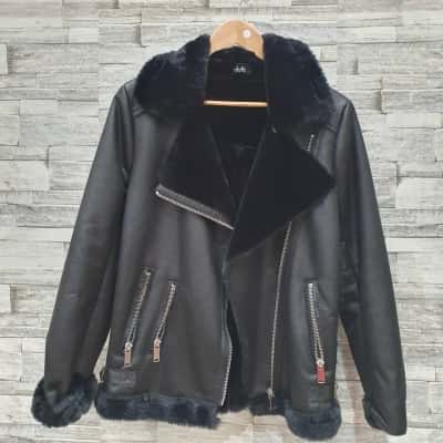 Dotti Womens  Size 8 Winter Jacket Black  faux fur