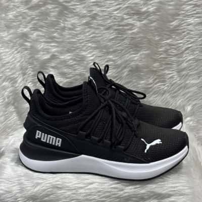Puma Kids  Size 4 Shoes Black  / White 
