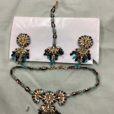  Womens Other  beaded necklace earrings pendant