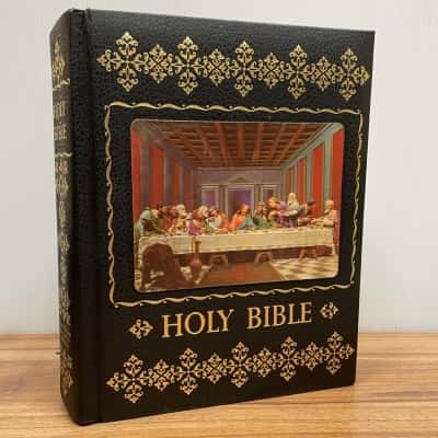 Vintage Authorised King James Version Holy Bible w/ 3D Lenticular Cover