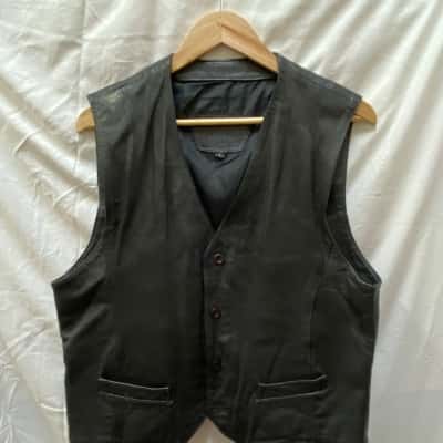  Mens Black  Leather Vest Size L