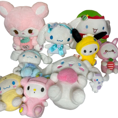 10 Plushie Lot Cinnamon Roll ect