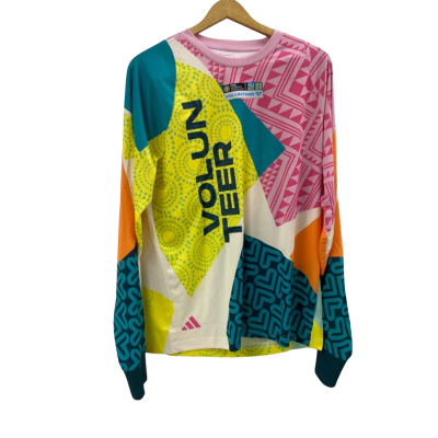 Collectible volunteer women's FIFA world cup long sleeve tee BNWT
