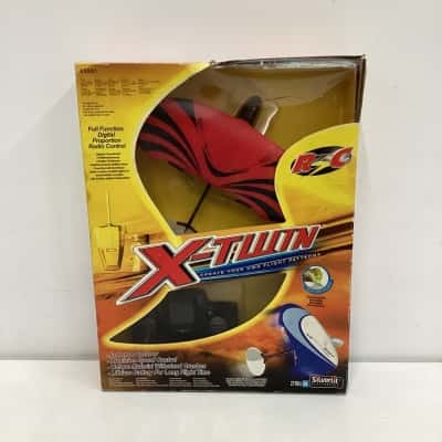 X-Twin: Create Your Own Flight Patterns