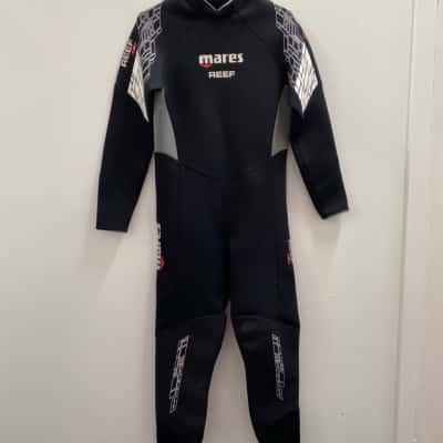  Mares Reef Mens Black  / White wetsuit 