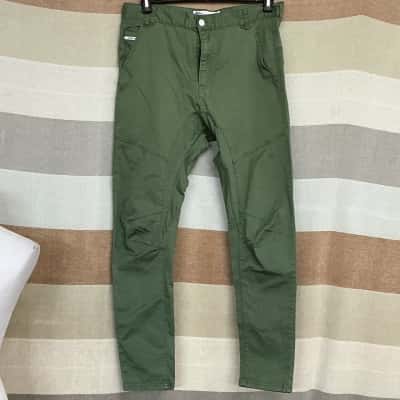 Nena & Pasadena Mens  Size 36 Straight Leg Jeans Green 