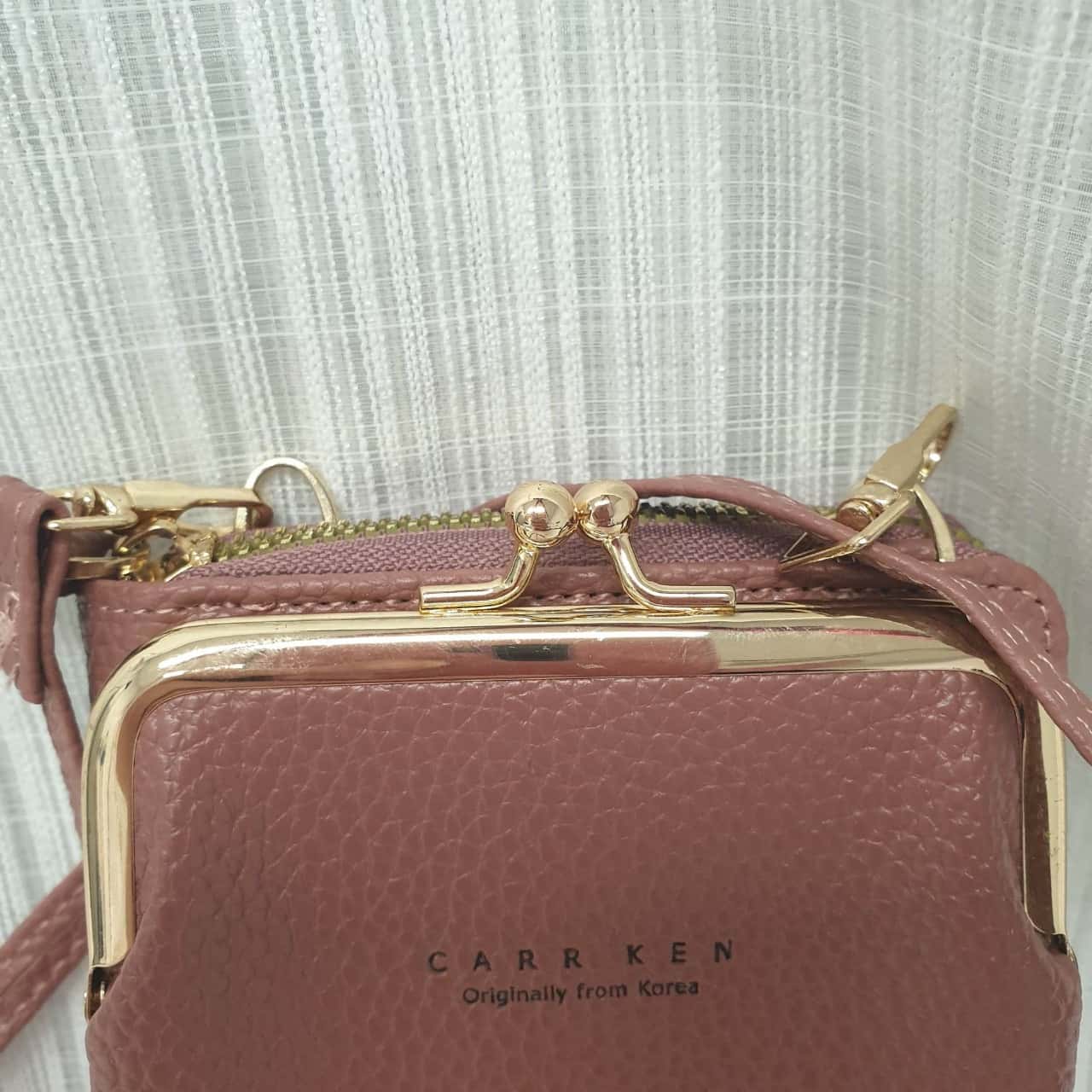 Carr Ken Cute Dusky Pink Zip Top Cross Body Bag with Clip Top Front Pouch Mobile Phone Pocket