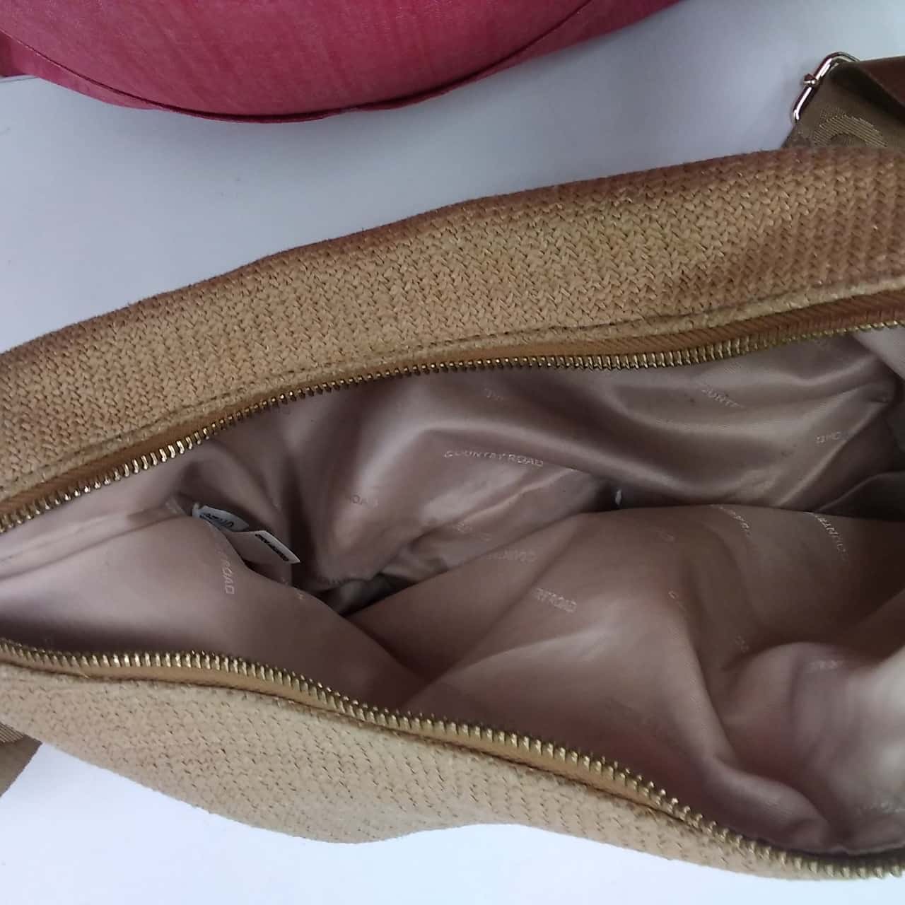 Country Road Womens Cross Body Bag Cream (14,1006) (s)