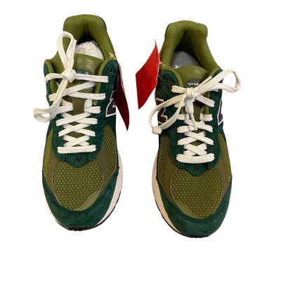 New Balance Mens  Size 8 Trainers Olive 