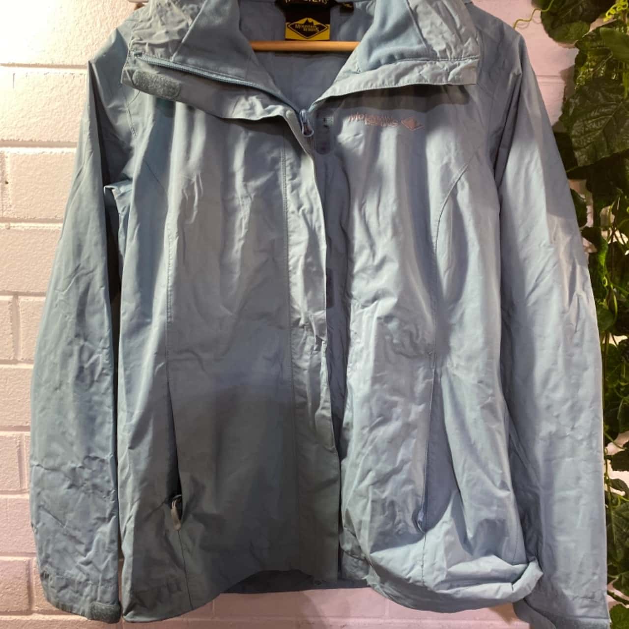 Mountain Designs Womens Size 12 