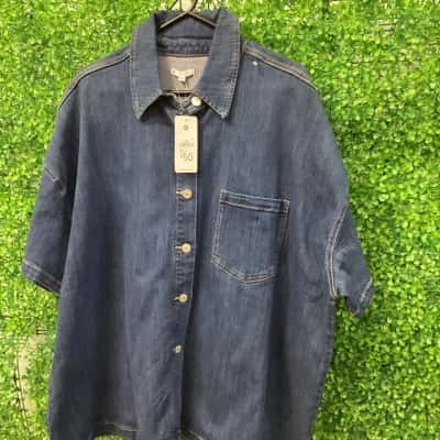 Target Womens  Size 24 Short Sleeve Shirt Blue 