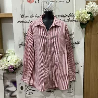 RB Sellars Brand! THE PERFECT EVERYDAY CASUAL OR BUSINESS LONG SLEEVE BUTTON UP SHIRT! NWOT Mens  Size XL Business Shirt / Long Sleeve Shirt Pattern / Red / Striped / White 