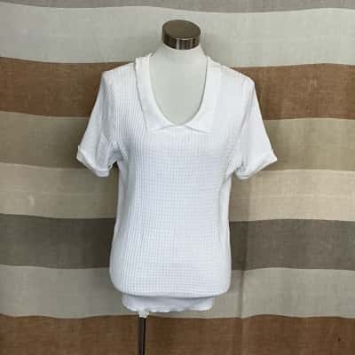 Review Womens  Size 16 Short Sleeve Top White 
