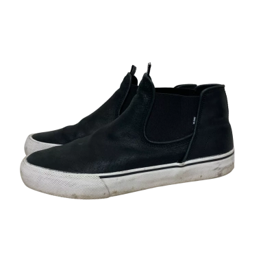  Globe Dover Mens  Size 10 Black  Skate Shoe