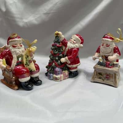 ROYAL ALBERT Vintage Christmas Santa At Work Set 