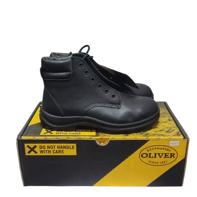 BRAND NEW -Oliver Water Resistant  Leather Work Boots - Size 6.5UK / 7.5US