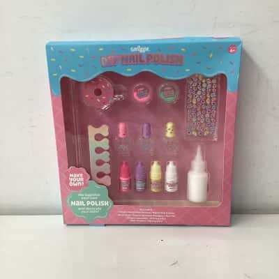NEW - Smiggle DIY Nail Polish