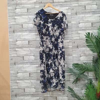 Womens  Size 16 Maxi Dress Black  / Blue / White 
