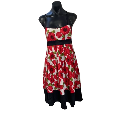 Review Womens  Size 8 Casual Dress Black  / Red / White 