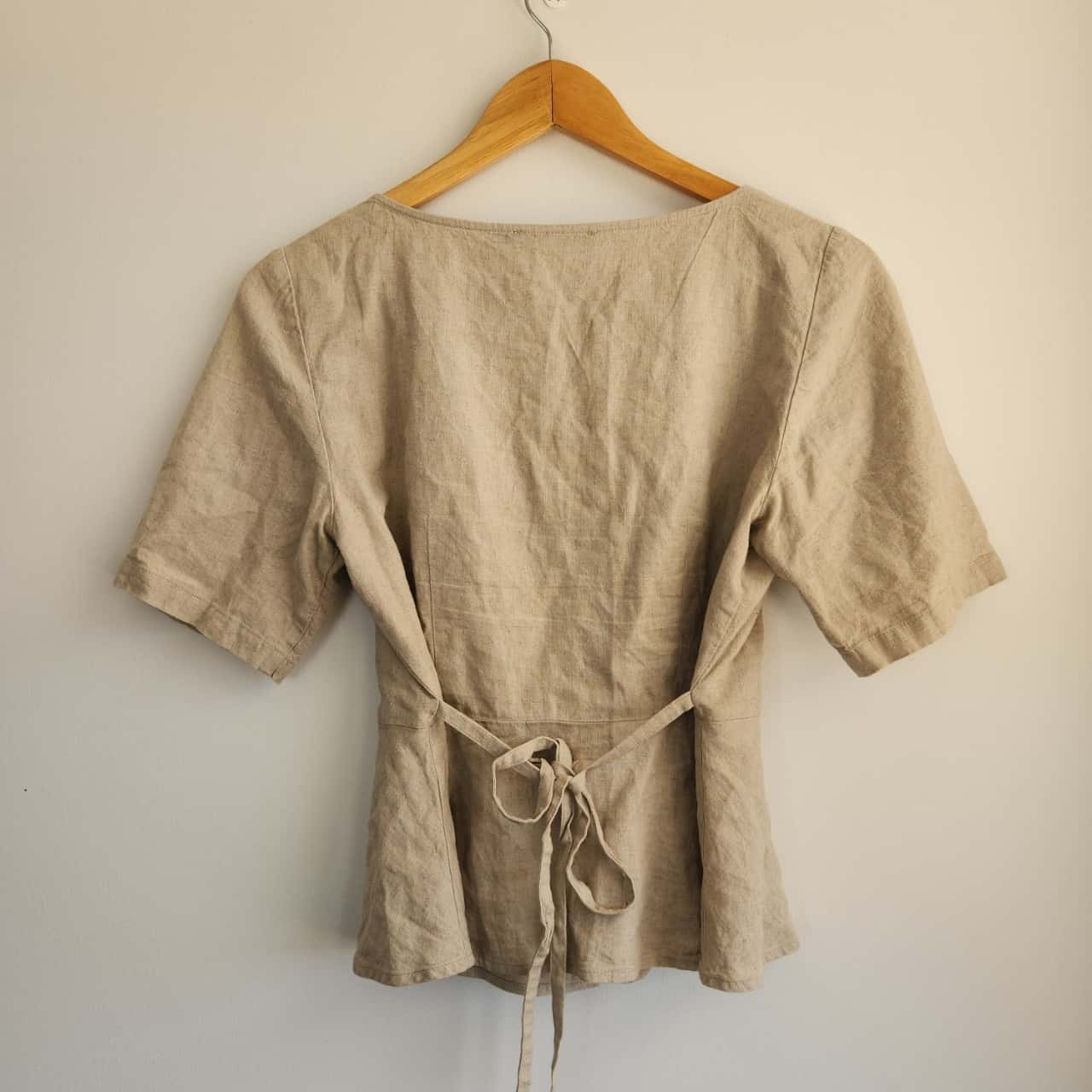 Sportsgirl Linen/Viscose Beige Top Short Sleeve Size 10 / M(s)