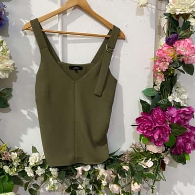 Saba Womens  Size 8 Sleeveless Top Green 